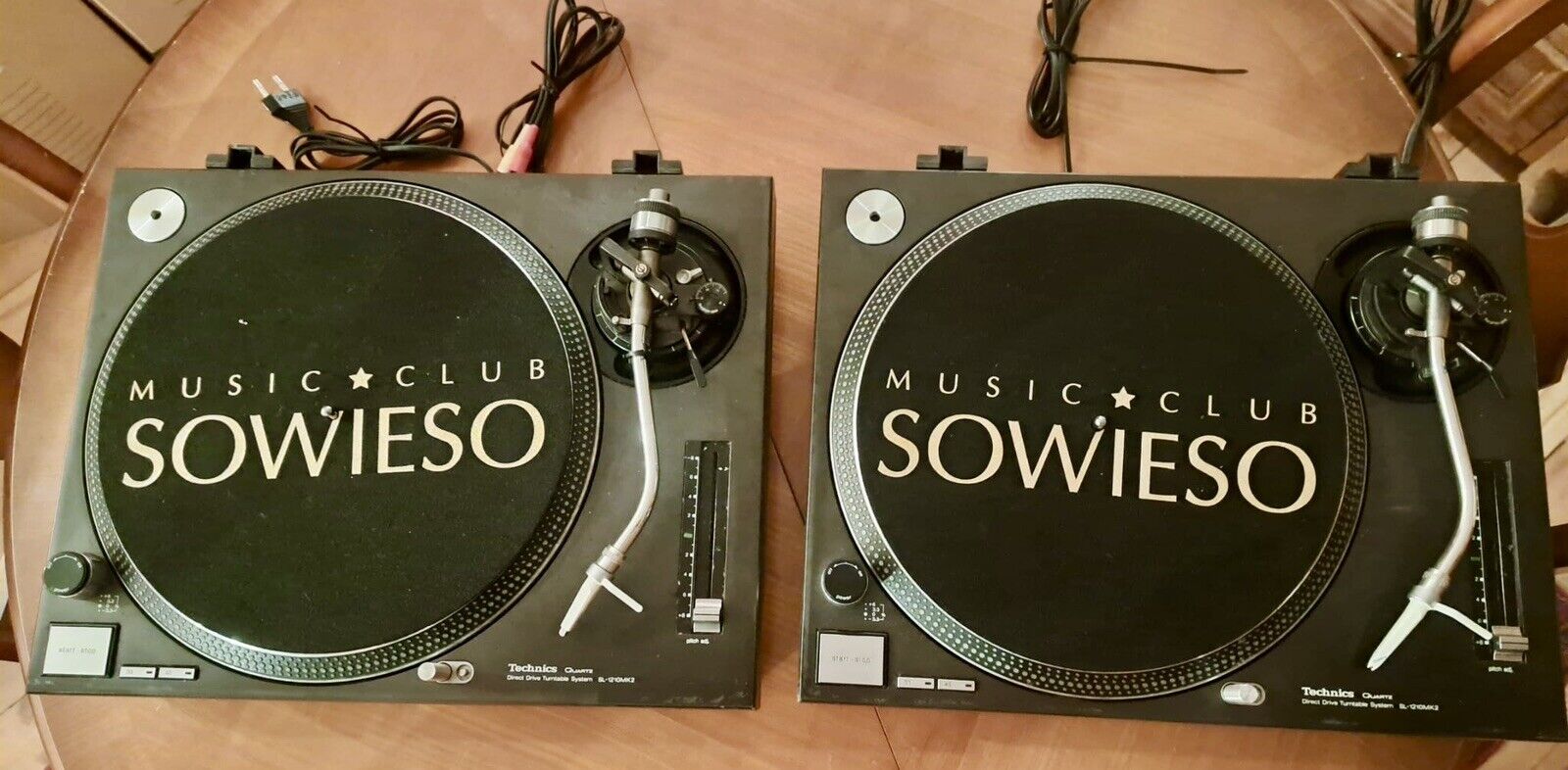 Technics SL 1210 MK2 Plattenspieler 2 Stk. Sammlerartikel